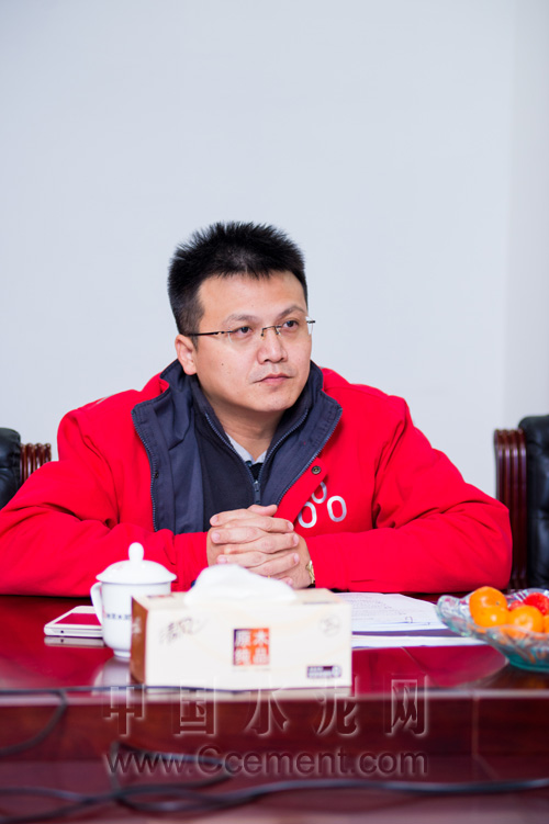 句容臺泥營銷部資深經(jīng)理林照貴