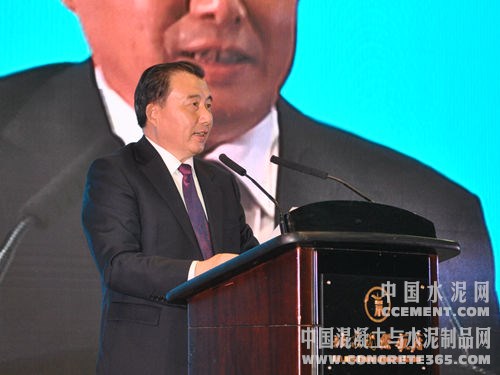 首届中国建材业年度经济论坛