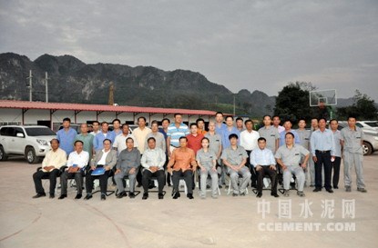 老挝副总理宋沙瓦•凌沙瓦一行，赴云南能投集团老挝吉象水泥项目现场考察。