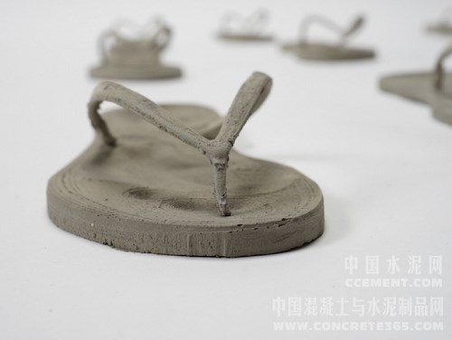 Vincent Brinkmann通过3D打印模具批量制作水泥人字拖